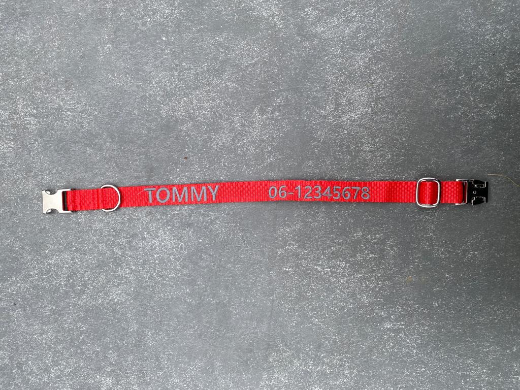 Halsband met naam rood