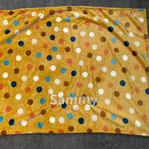 Kleedje gele stippen