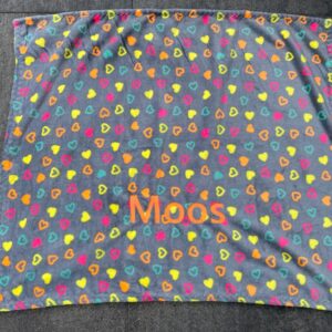 Kleedje grijs hartjes